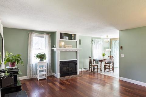 29 Hitching Post Ln, Barnstable, MA 02632 photo 2