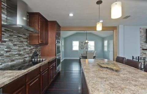 130 Woodcrest Rd, Springfield, MA 01129 photo 8