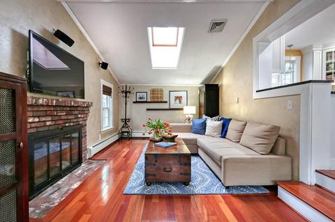 178 Walnut St, Reading, MA 01867 photo 3