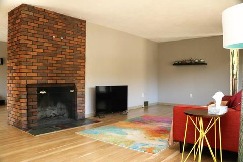 3 Rustic Dr, Worcester, MA 01609 photo 4