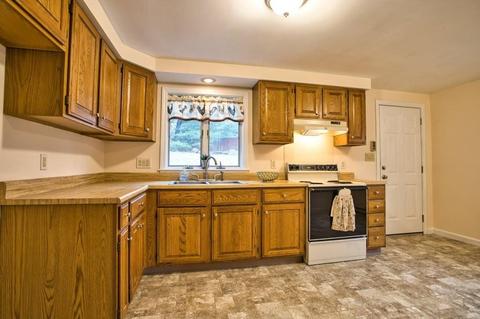43 Webber Rd, Brookfield, MA 01506 photo 3