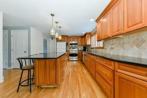 35 Chowdermarch St, Marshfield, MA 02050 photo 6
