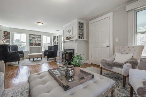 160 Crescent St, Stow, MA 01775 photo 3