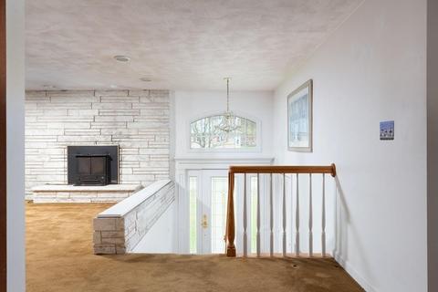 28 Howard Rd, Maynard, MA 01754 photo 3