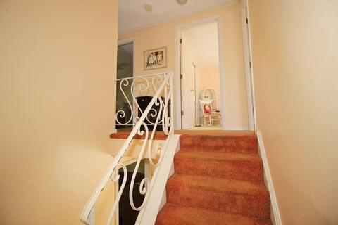 7 Warebrook Vlg, Ware, MA 01082 photo 15
