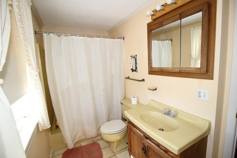 7 Warebrook Vlg, Ware, MA 01082 photo 14