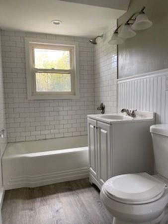 60 Parkside St, Springfield, MA 01104 photo 16