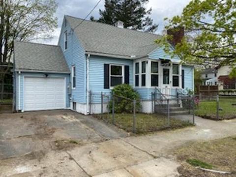 60 Parkside St, Springfield, MA 01104 photo 4