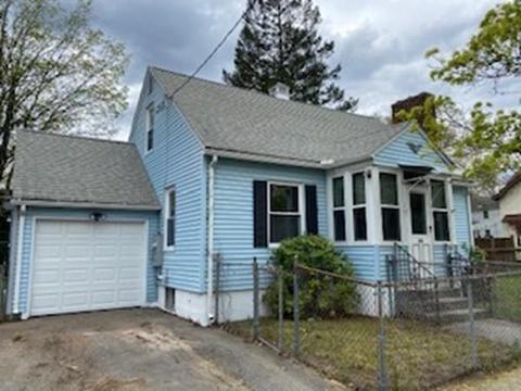 60 Parkside St, Springfield, MA 01104 photo 2