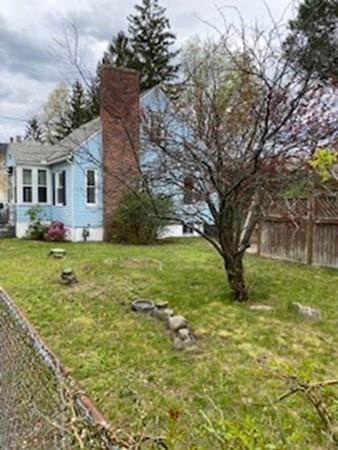 60 Parkside St, Springfield, MA 01104 photo 8