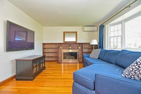 46 Irving Dr, Walpole, MA 02081 photo 5