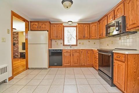 46 Irving Dr, Walpole, MA 02081 photo 13