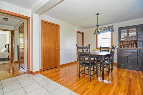 46 Irving Dr, Walpole, MA 02081 photo 9
