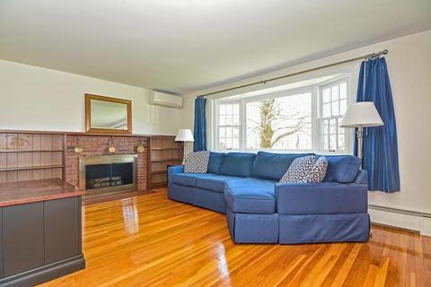 46 Irving Dr, Walpole, MA 02081 photo 4