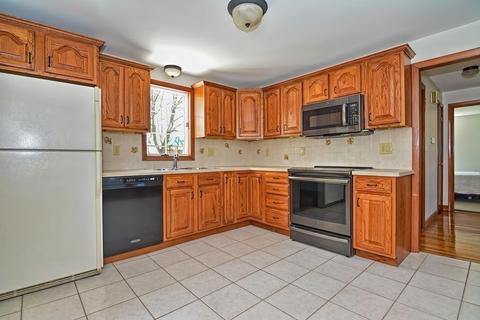 46 Irving Dr, Walpole, MA 02081 photo 12
