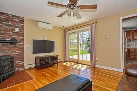46 Irving Dr, Walpole, MA 02081 photo 15