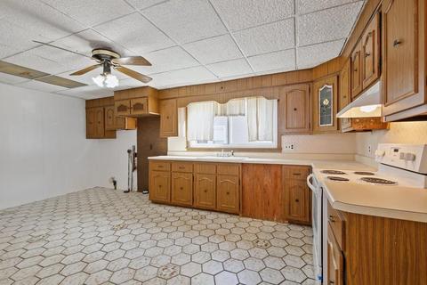 36 Shirley St, Everett, MA 02149 photo 22