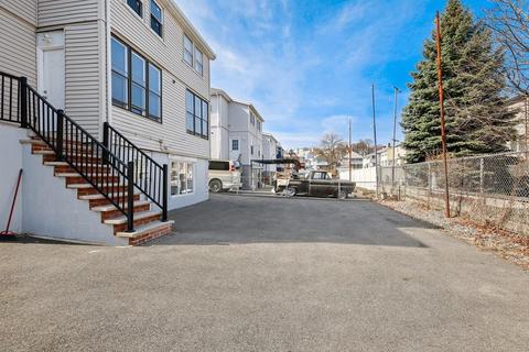 36 Shirley St, Everett, MA 02149 photo 4