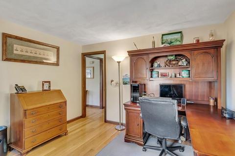 8 Chestnut Dr, Townsend, MA 01469 photo 13
