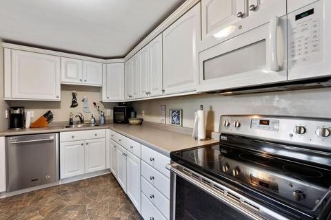7 S High St, Ashburnham, MA 01430 photo 4