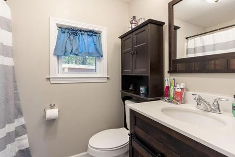 7 S High St, Ashburnham, MA 01430 photo 11