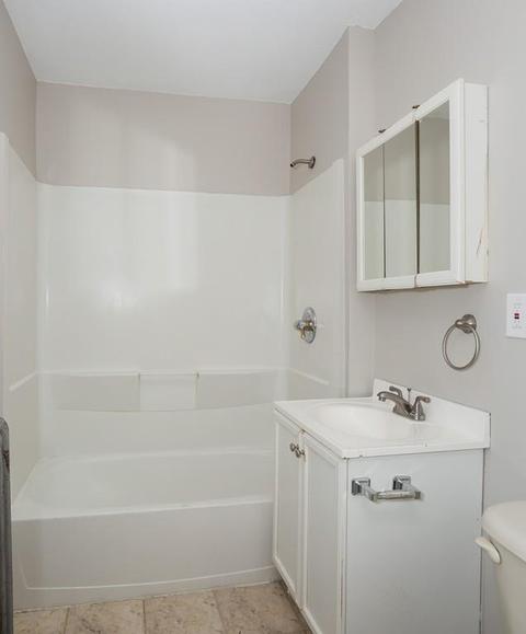 31 Grover St, Springfield, MA 01104 photo 19