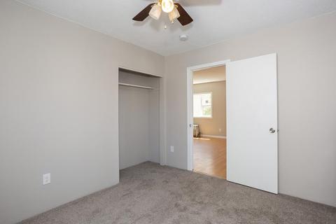 31 Grover St, Springfield, MA 01104 photo 25