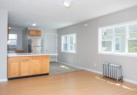 31 Grover St, Springfield, MA 01104 photo 12