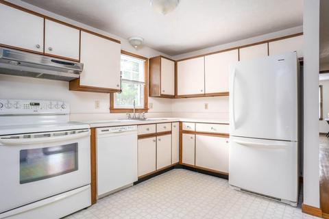 43 Dover Rd, Mashpee, MA 02649 photo 4