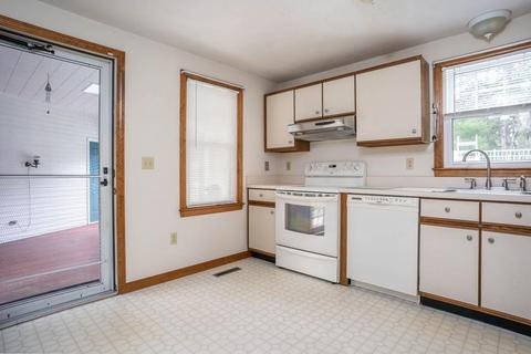 43 Dover Rd, Mashpee, MA 02649 photo 5