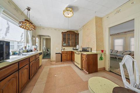 99 Hampton Cir, Hull, MA 02045 photo 5