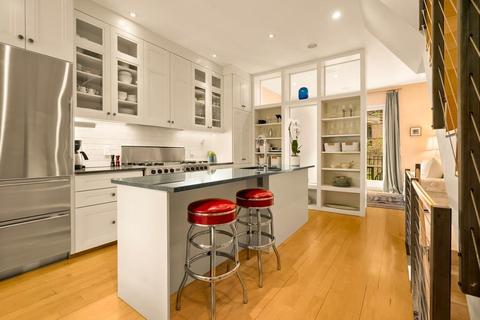 145 Appleton, Boston, MA 02116 photo 3