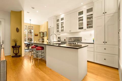 145 Appleton, Boston, MA 02116 photo 5