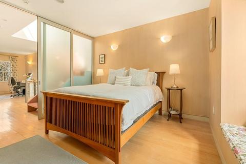 145 Appleton, Boston, MA 02116 photo 17