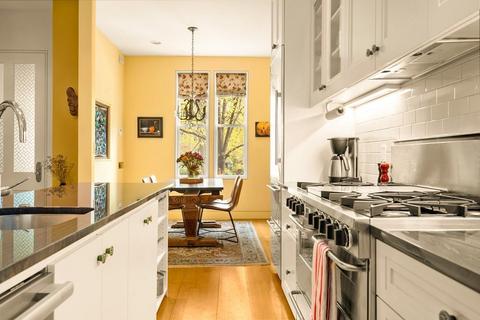 145 Appleton, Boston, MA 02116 photo 6
