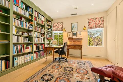 145 Appleton, Boston, MA 02116 photo 15