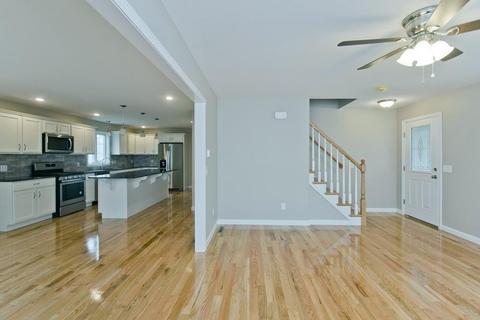 79 Castle St, Springfield, MA 01108 photo 14