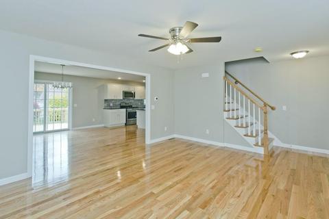 79 Castle St, Springfield, MA 01108 photo 17