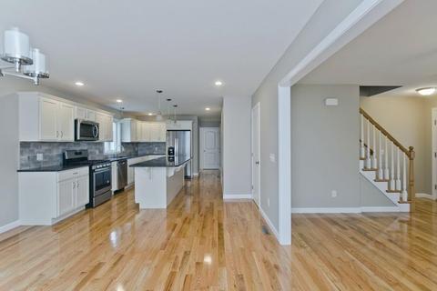 79 Castle St, Springfield, MA 01108 photo 13