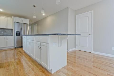 79 Castle St, Springfield, MA 01108 photo 10