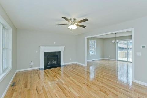 79 Castle St, Springfield, MA 01108 photo 15