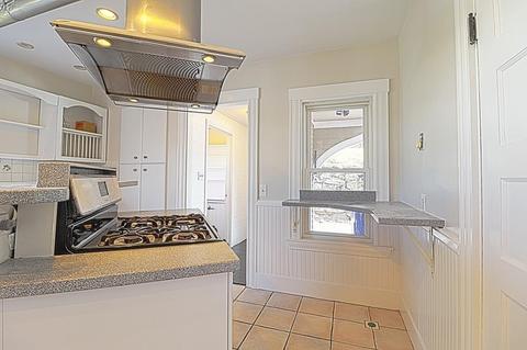 30 Elm St, Maynard, MA 01754 photo 8