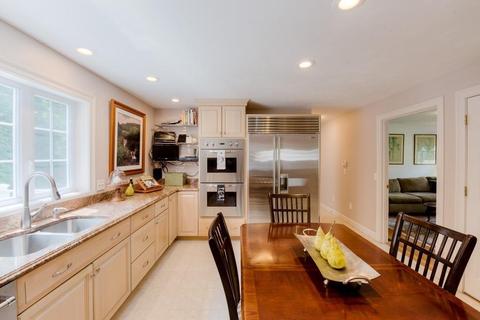 24 Blackthorn Dr, Worcester, MA 01609 photo 16
