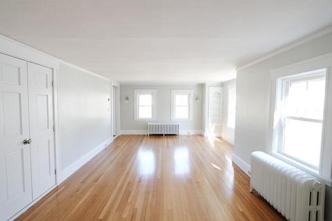 115 West St, Reading, MA 01867 photo 2