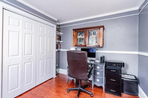 149 Eddy St, Springfield, MA 01104 photo 17