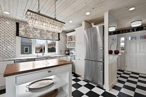 1 Horton St, Gloucester, MA 01930 photo 8