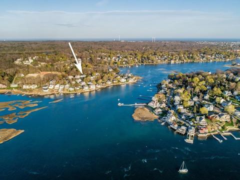 7 Riggs Point Rd, Gloucester, MA 01930 photo 1