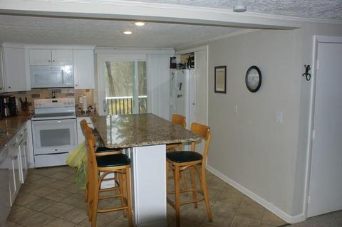 5 Shore Dr, Upton, MA 01568 photo 4