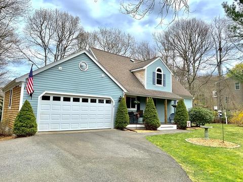 7 Colony Ave, Bourne, MA 02532 photo 1