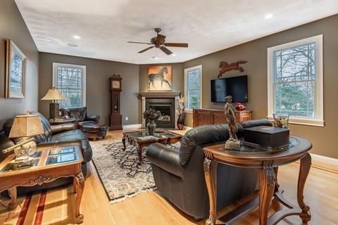 7 Maple Rd, Winchester, MA 01890 photo 9